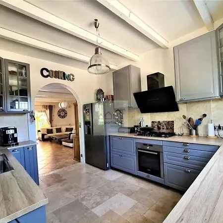 Maison En Provence Casa vacanze Pujaut